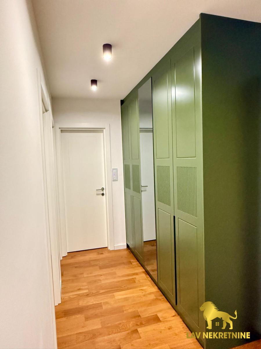 Stan Izdavanje Novi Sad  53 m2
