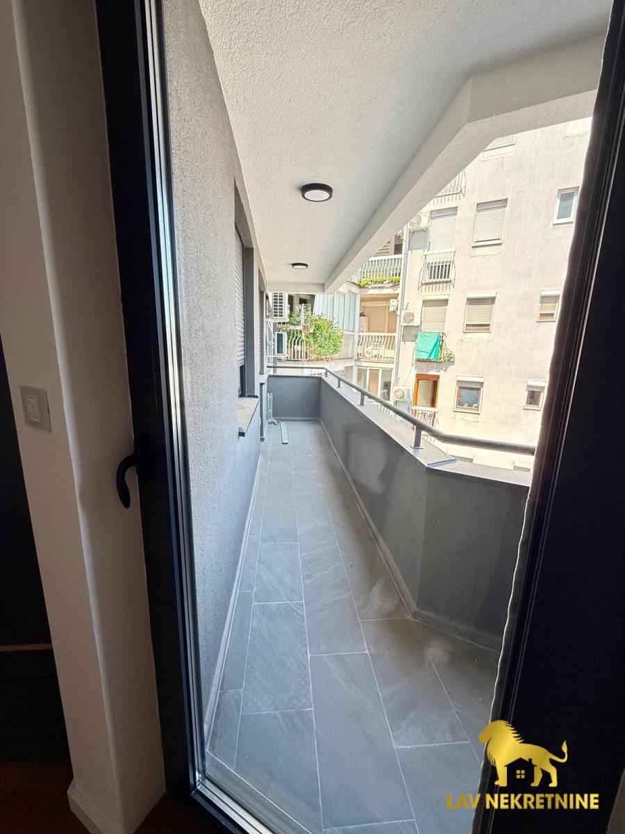 Stan Izdavanje Novi Sad  53 m2