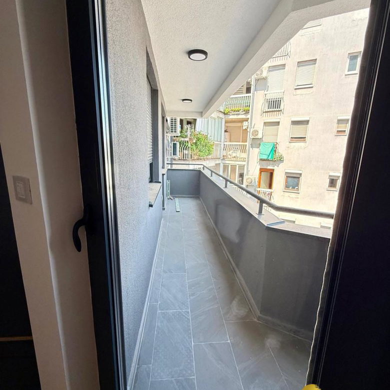 Stan Izdavanje Novi Sad  53 m2