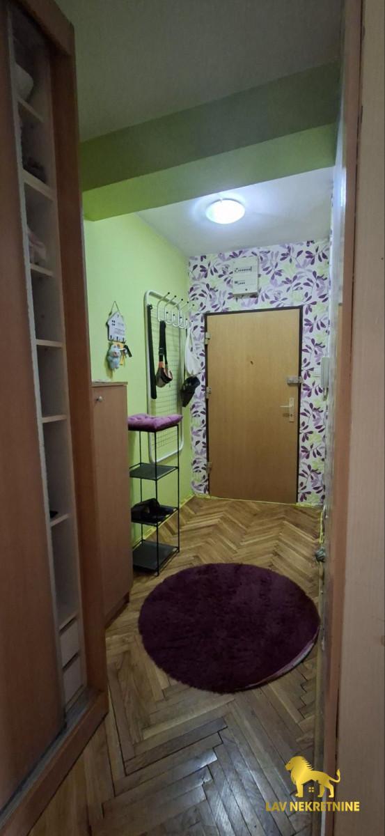Stan Izdavanje Novi Sad  52 m2