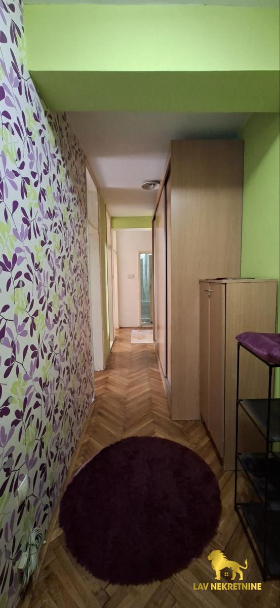 Stan Izdavanje Novi Sad  52 m2