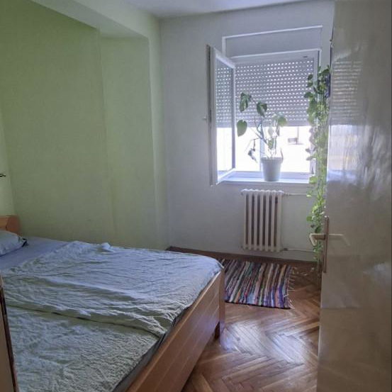 Stan Izdavanje Novi Sad  52 m2