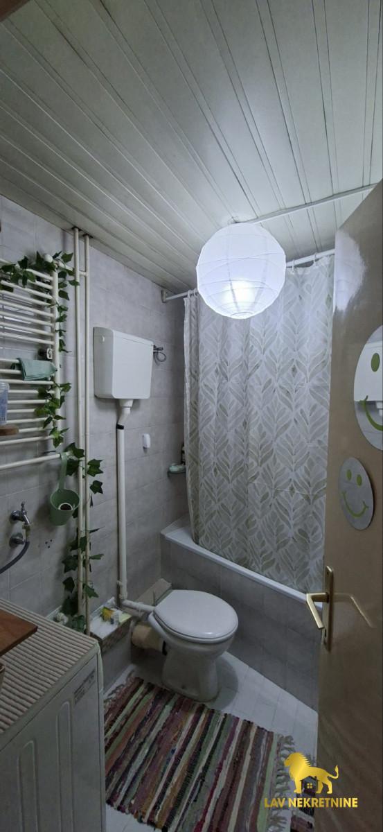 Stan Izdavanje Novi Sad  52 m2