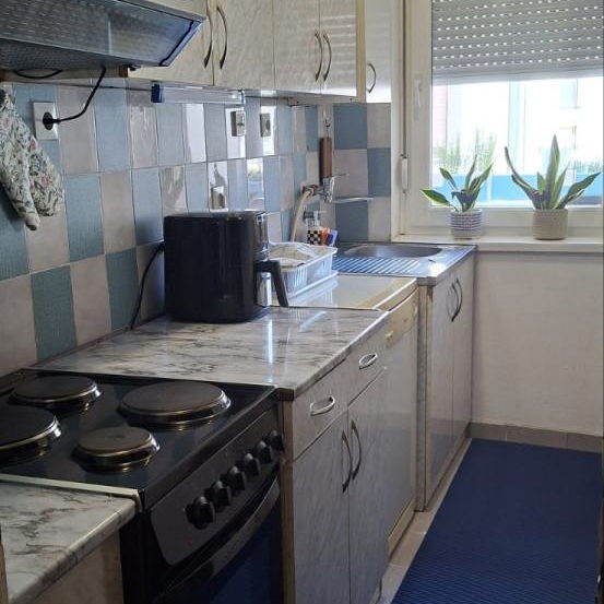 Dvosoban stan za izdavanje, Bulevar Oslobođenja, Novi Sad, 52m², 500 €/mes