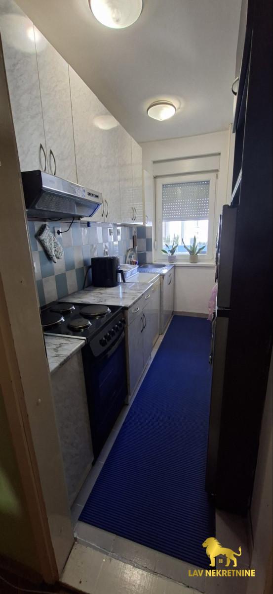 Dvosoban stan za izdavanje, Bulevar Oslobođenja, Novi Sad, 52m², 500 €/mes