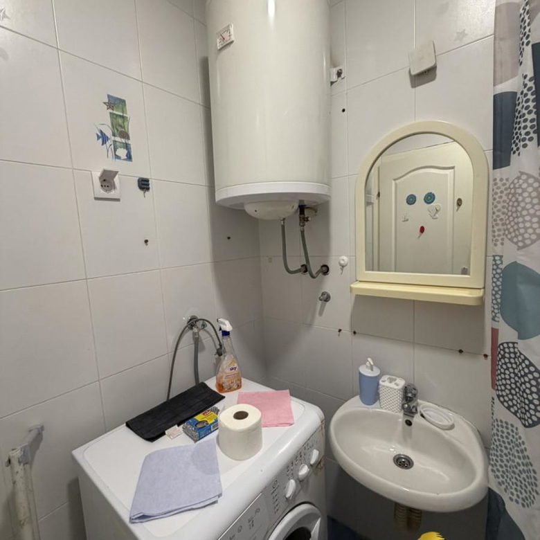 Stan Izdavanje Novi Sad  28 m2