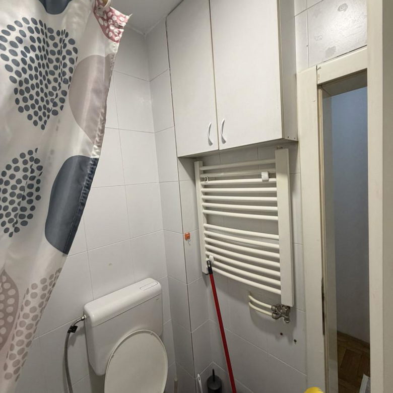 Stan Izdavanje Novi Sad  28 m2