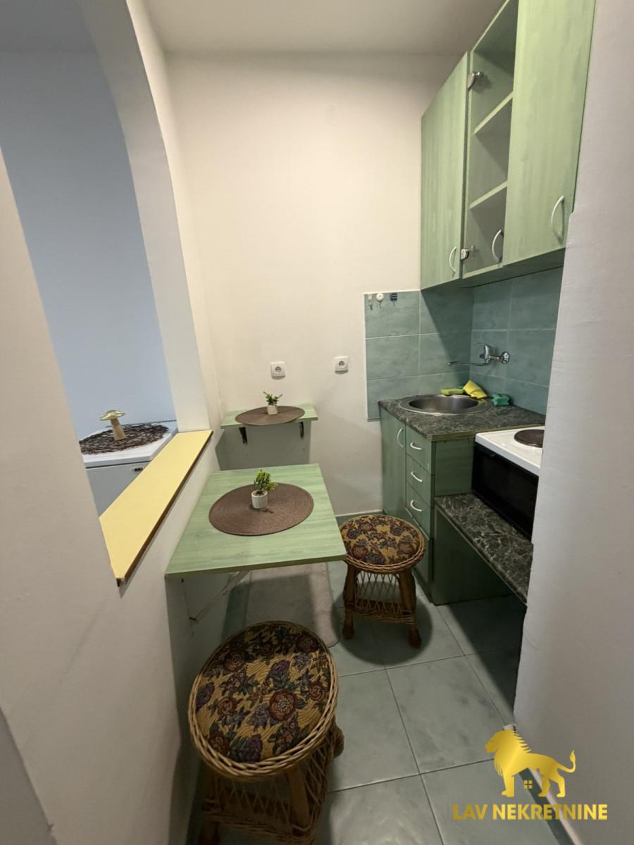 1789141243_d0876e9bdddc Garsonjera za izdavanje, Grbavica, Novi Sad, 28m², 300 €/mes