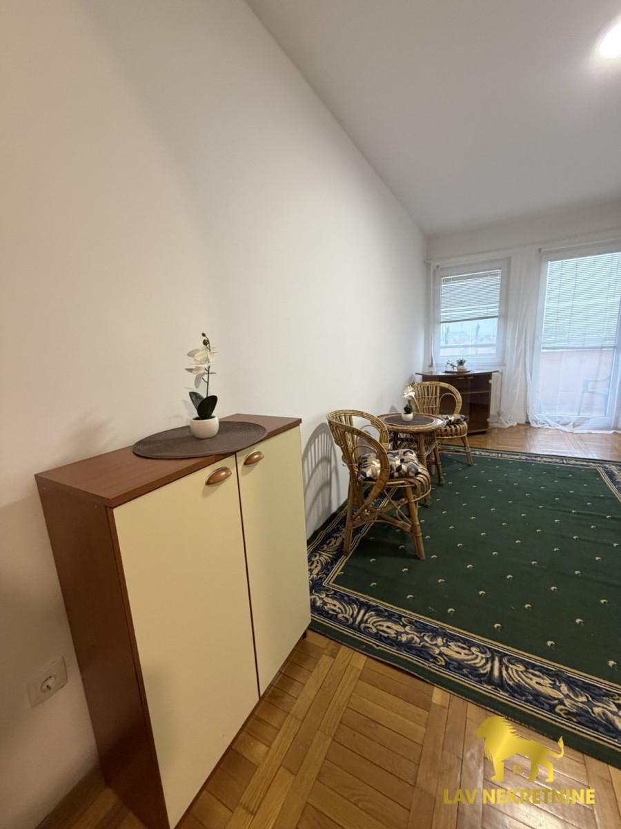 1789141244_12ec6ea1fc6c Garsonjera za izdavanje, Grbavica, Novi Sad, 28m², 300 €/mes