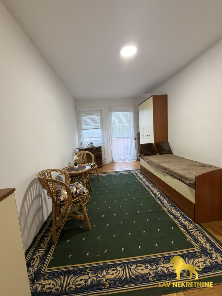 1789141244_f242d5a5d9b2 Garsonjera za izdavanje, Grbavica, Novi Sad, 28m², 300 €/mes