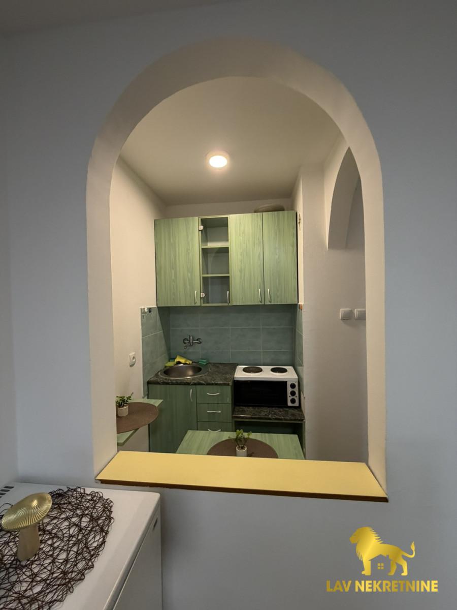 1789141246_172f5434ae2b Garsonjera za izdavanje, Grbavica, Novi Sad, 28m², 300 €/mes