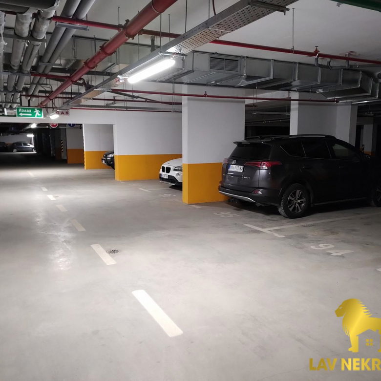 Dvoiposoban stan za izdavanje, Podbara, Novi Sad, 57m², 750 €/mes