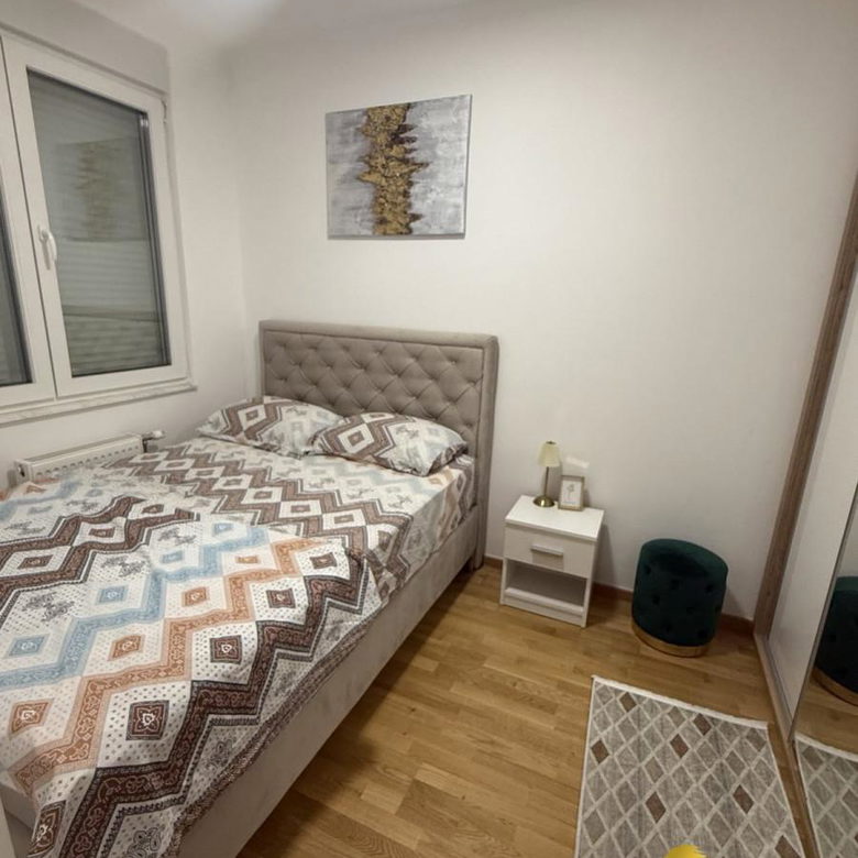Stan Izdavanje Novi Sad  40 m2