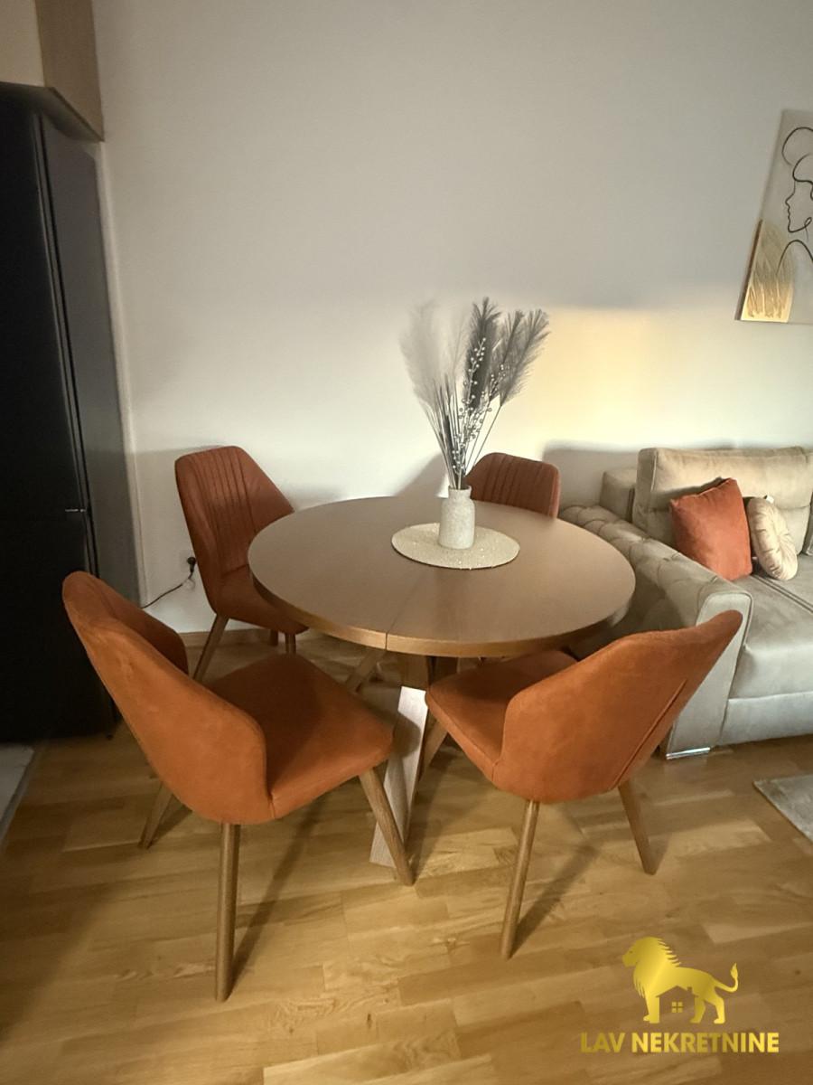 1789917586_13b3f1f70512 Stan Izdavanje Novi Sad 40 m2