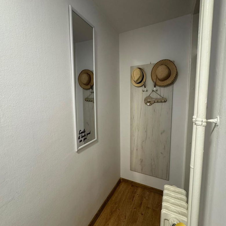 Stan Izdavanje Novi Sad  48 m2