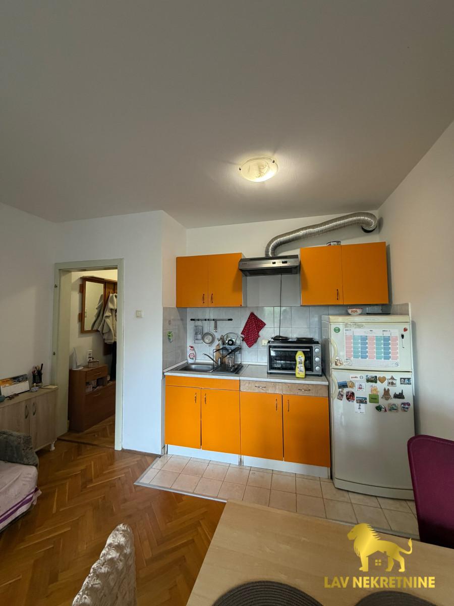 Stan Prodaja Novi Sad  24 m2
