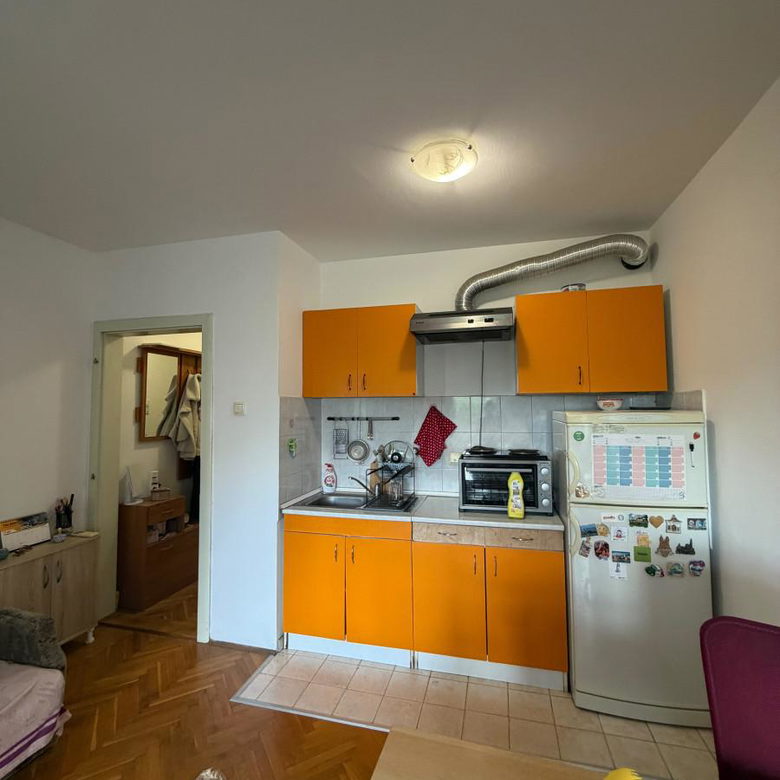 Stan Prodaja Novi Sad  24 m2