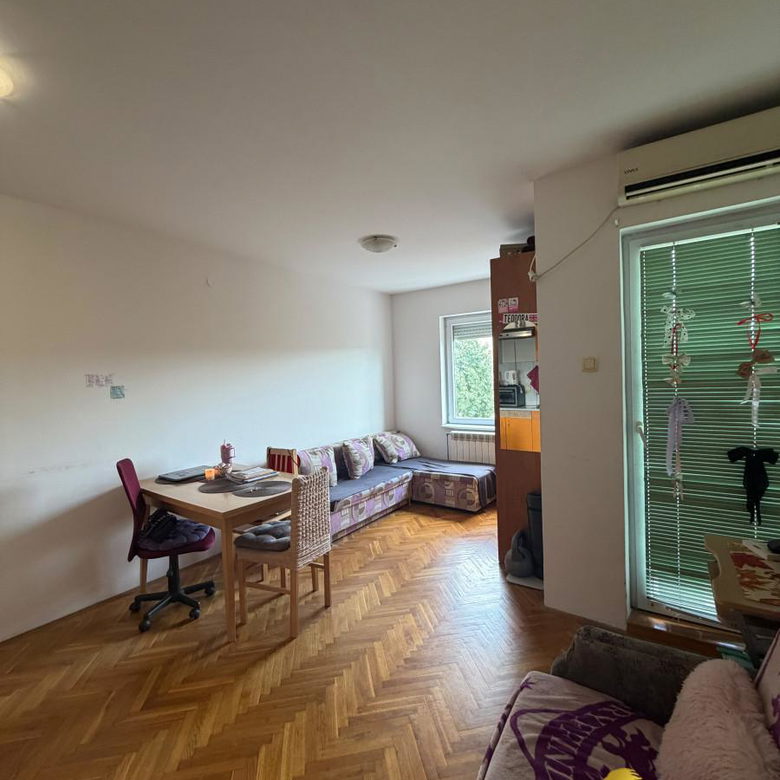 Stan Prodaja Novi Sad  24 m2