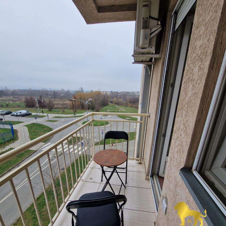 Stan Izdavanje Novi Sad  50 m2