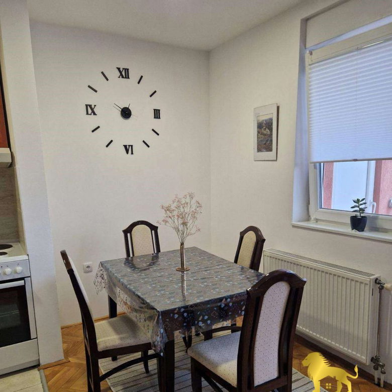 Stan Izdavanje Novi Sad  50 m2