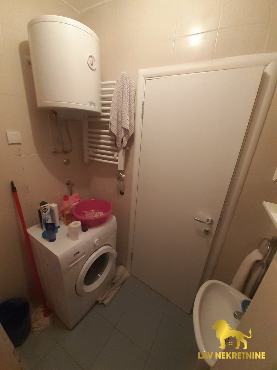 Stan Prodaja Novi Sad  25 m2