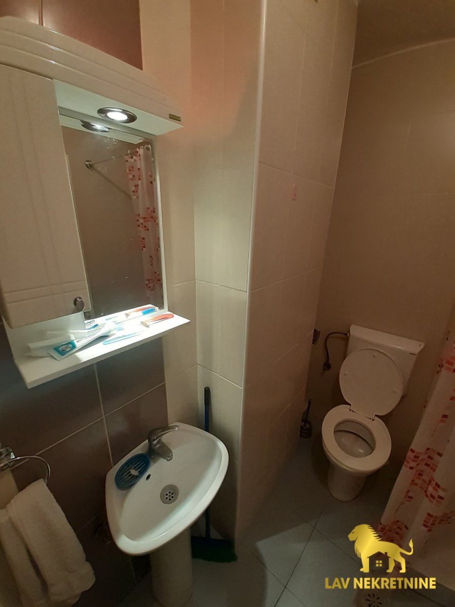 Stan Prodaja Novi Sad  25 m2