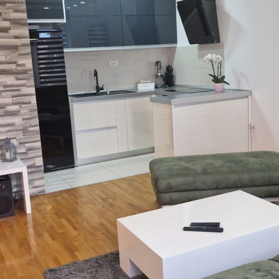 Stan Izdavanje Novi Sad  74 m2