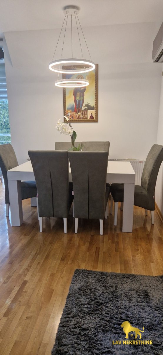 1790603685_86f4850093dd Stan Izdavanje Novi Sad 74 m2