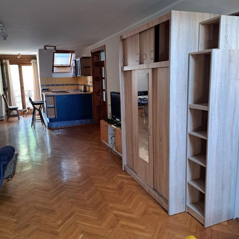 Kuća Izdavanje Novi Sad  50 m2