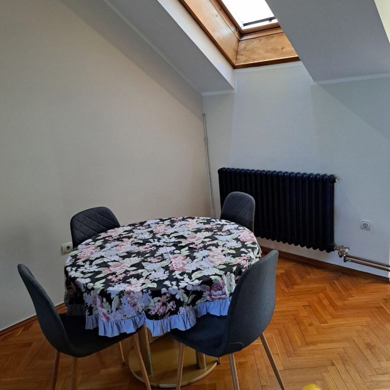 Kuća Izdavanje Novi Sad  50 m2