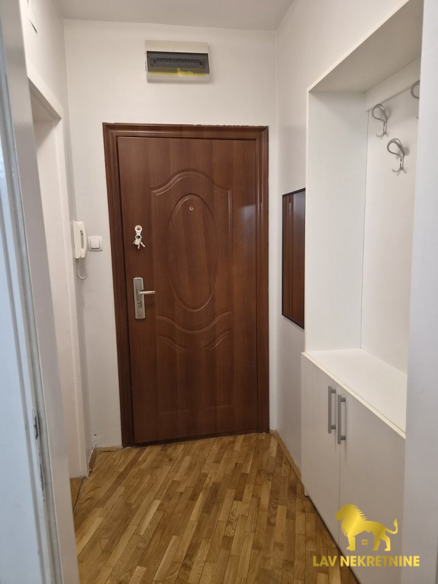 Stan Izdavanje Novi Sad Stan Izdavanje Novi Sad 73 m2