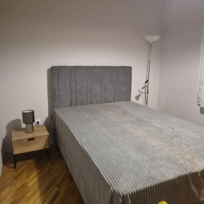 Trosoban stan za izdavanje, Salajka, Novi Sad, 73m², 750 €/mes