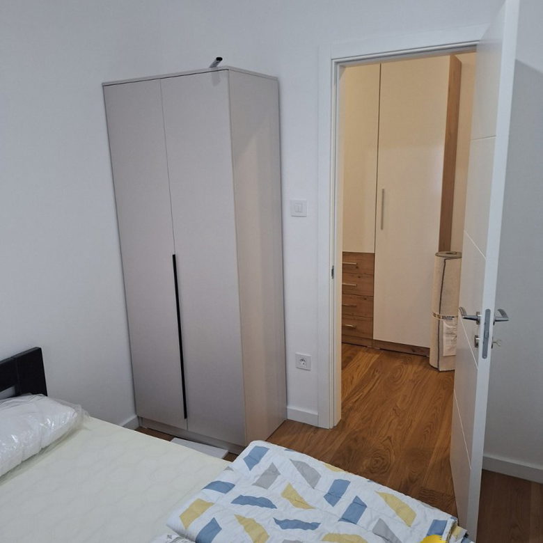 Stan Izdavanje Novi Sad  60 m2