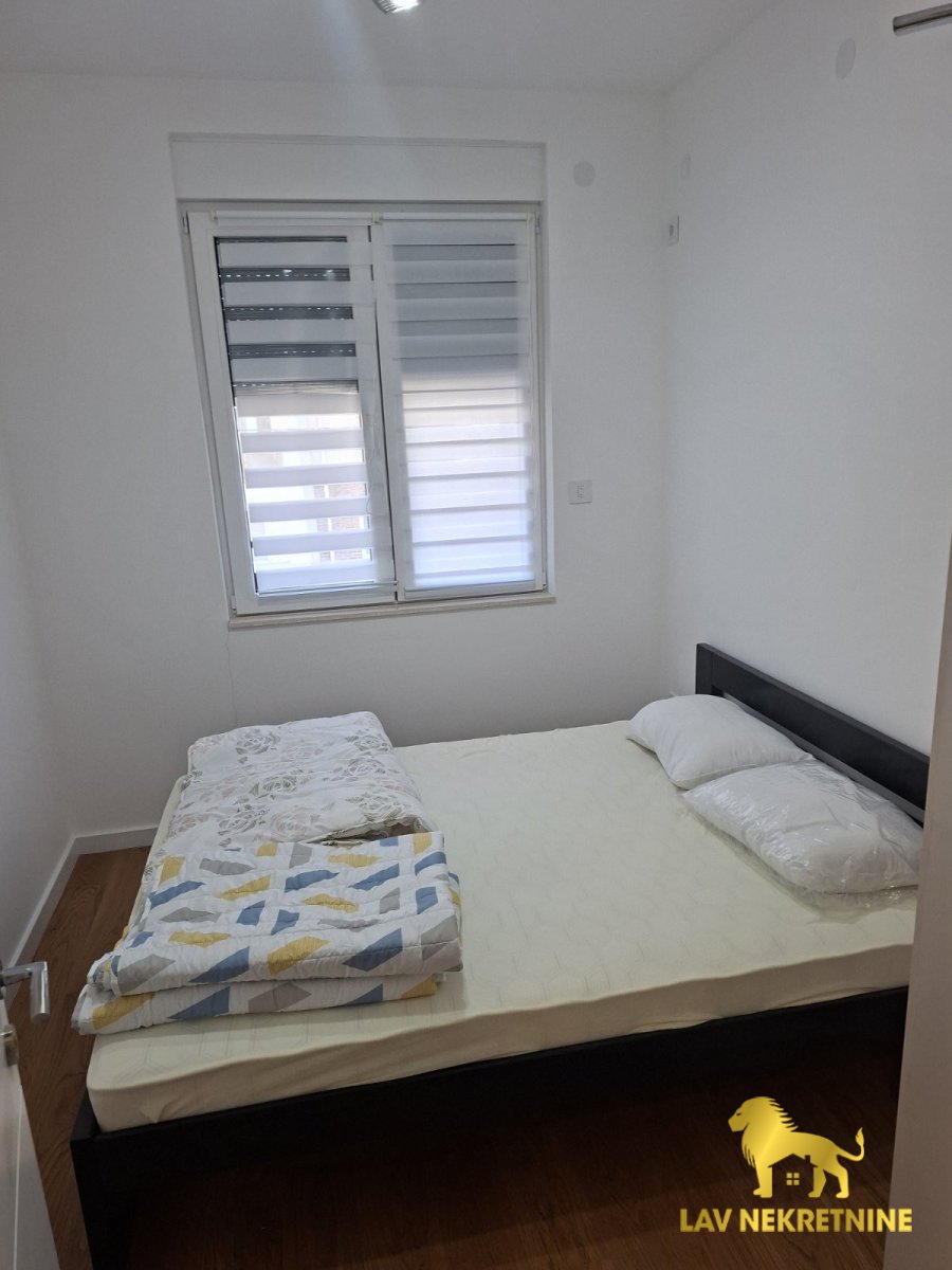 Stan Izdavanje Novi Sad  60 m2