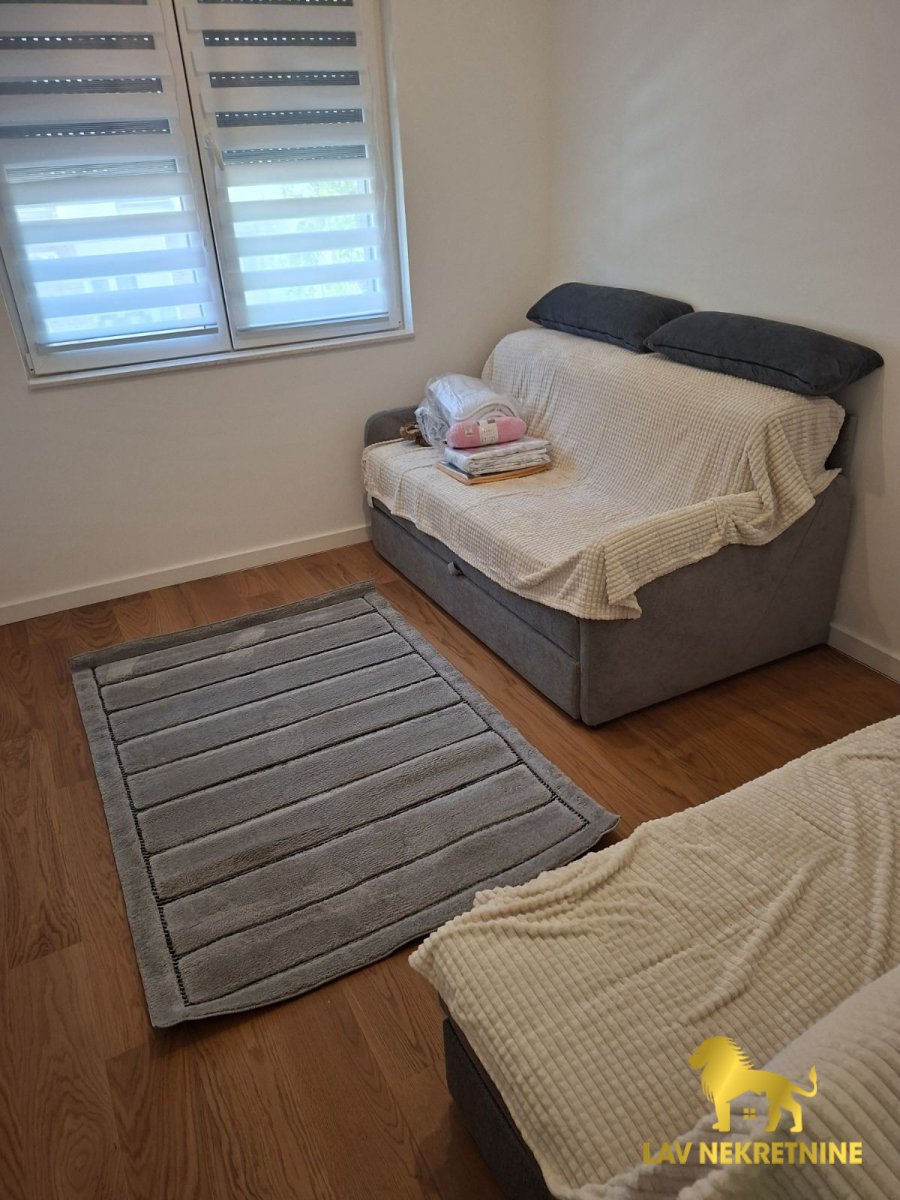 Stan Izdavanje Novi Sad  60 m2
