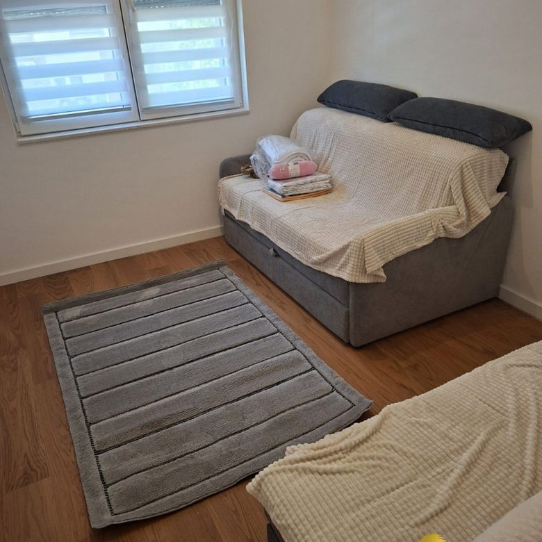 Stan Izdavanje Novi Sad  60 m2
