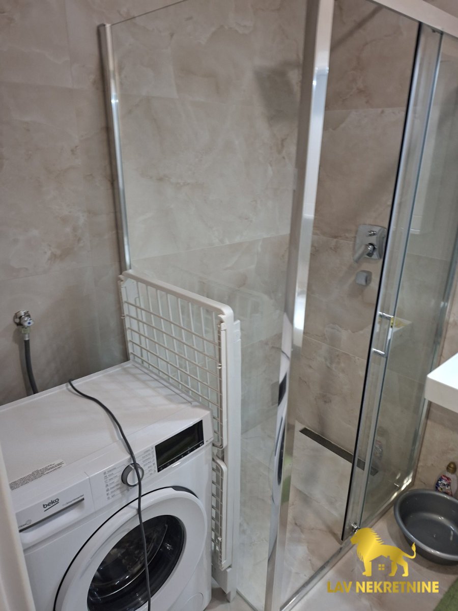 Dvoiposoban stan za izdavanje, Grbavica, Novi Sad, 60m², 850 €/mes