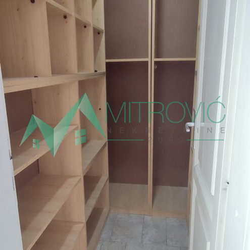 Lokal na prodaju, Nova Detelinara, Novi Sad, 300m², 3.500 €
