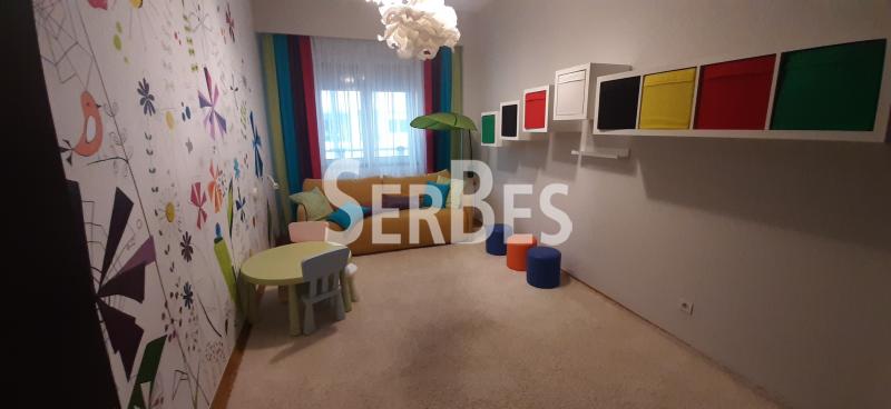 Trosoban stan za izdavanje, Bulevar Oslobođenja, Novi Sad, 91m², 1.300 €/mes