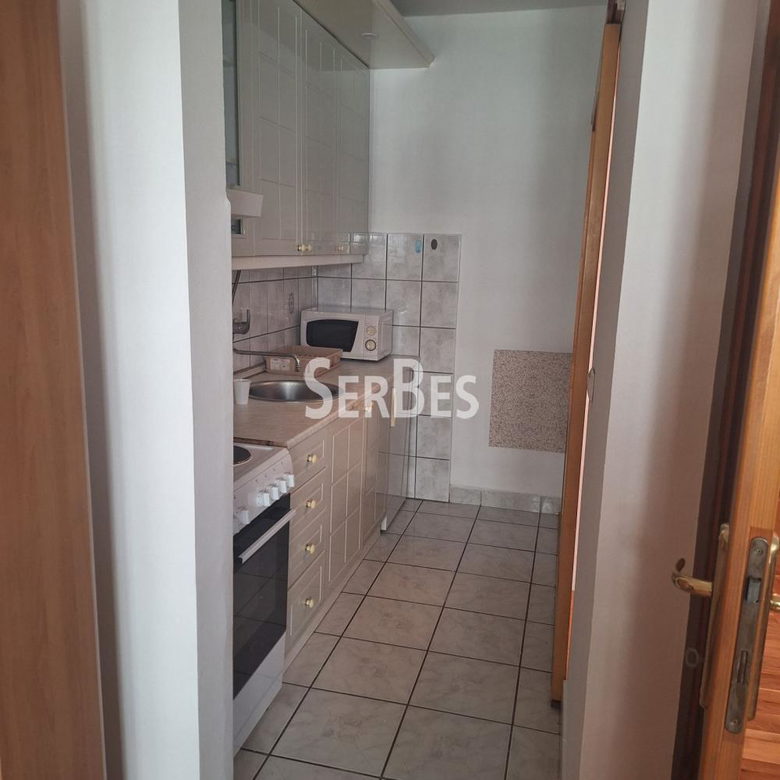 Stan Izdavanje Novi Sad  30 m2