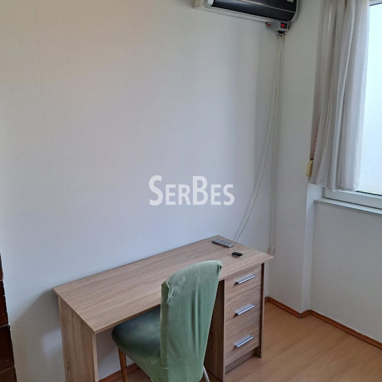Stan Izdavanje Novi Sad  42 m2