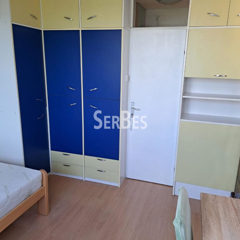 Stan Izdavanje Novi Sad  42 m2