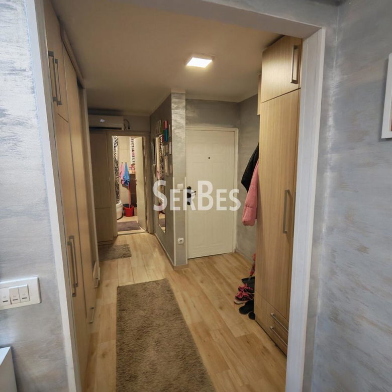 Stan Prodaja Novi Sad  71 m2