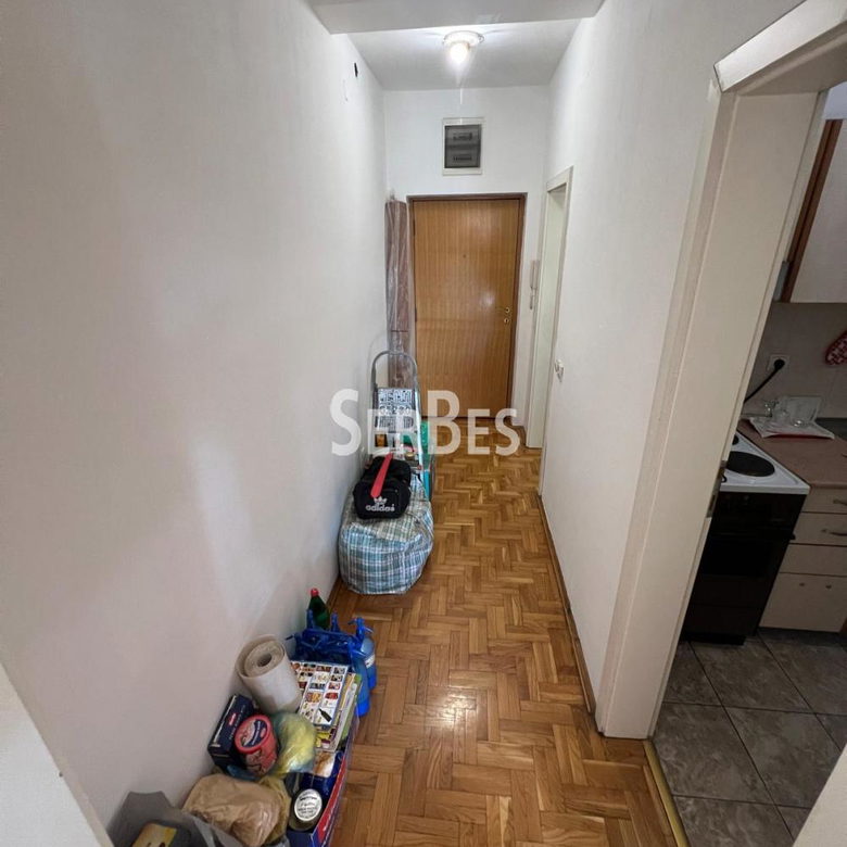 Stan Prodaja Novi Sad  30 m2