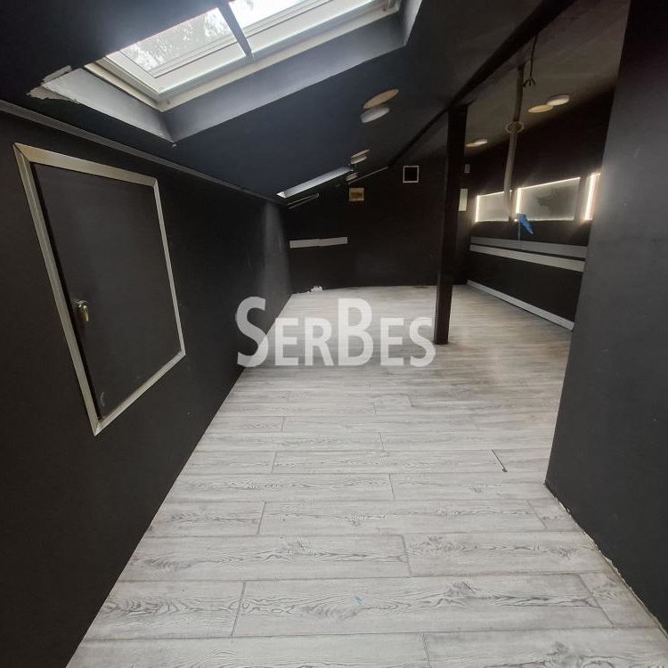 Lokal za izdavanje, Bulevar Oslobođenja, Novi Sad, 110m², 900 €/mes