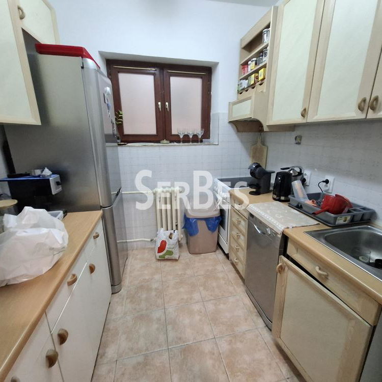 Četvorosoban stan za izdavanje, Grbavica, Novi Sad, 120m², 1.200 €/mes