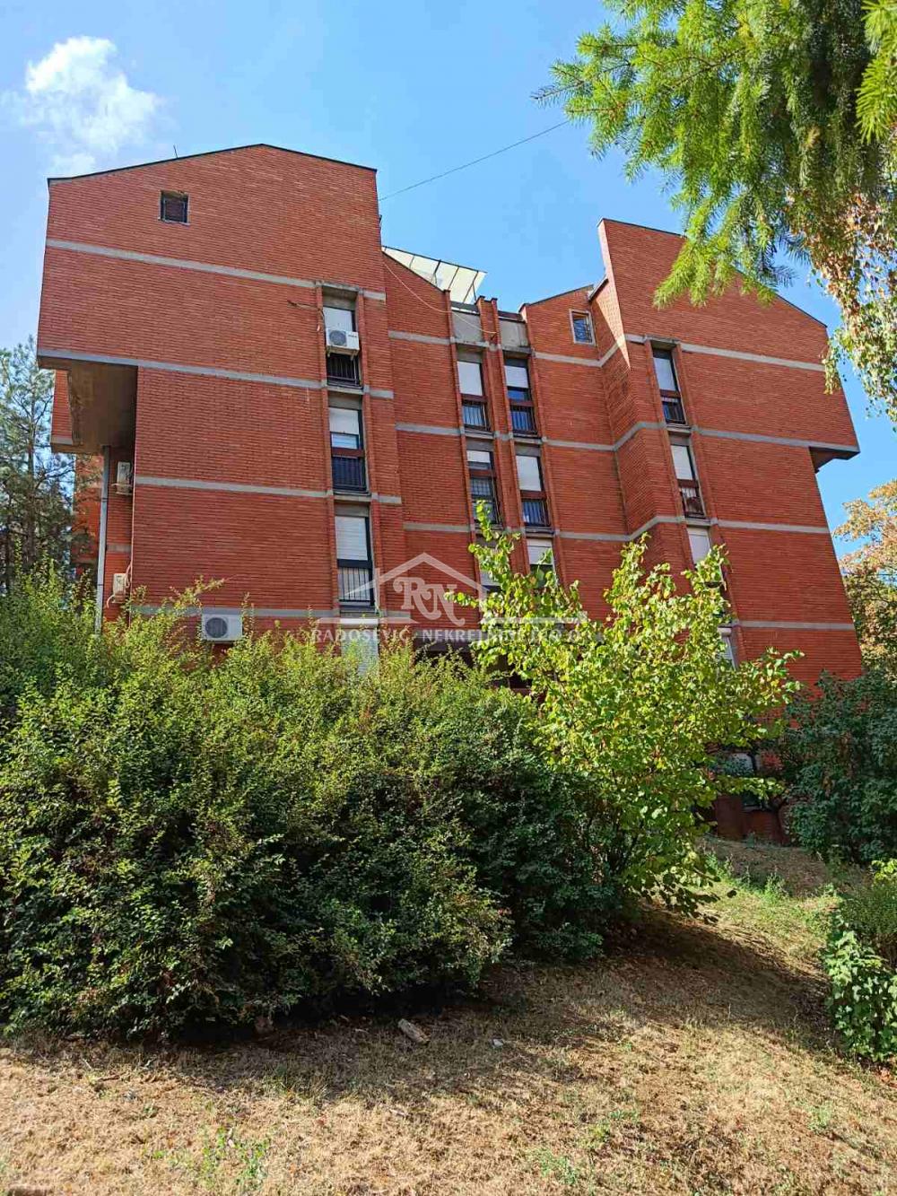 Trosoban stan na prodaju, Labudovo Brdo, Beograd, 88m², 220.000 €