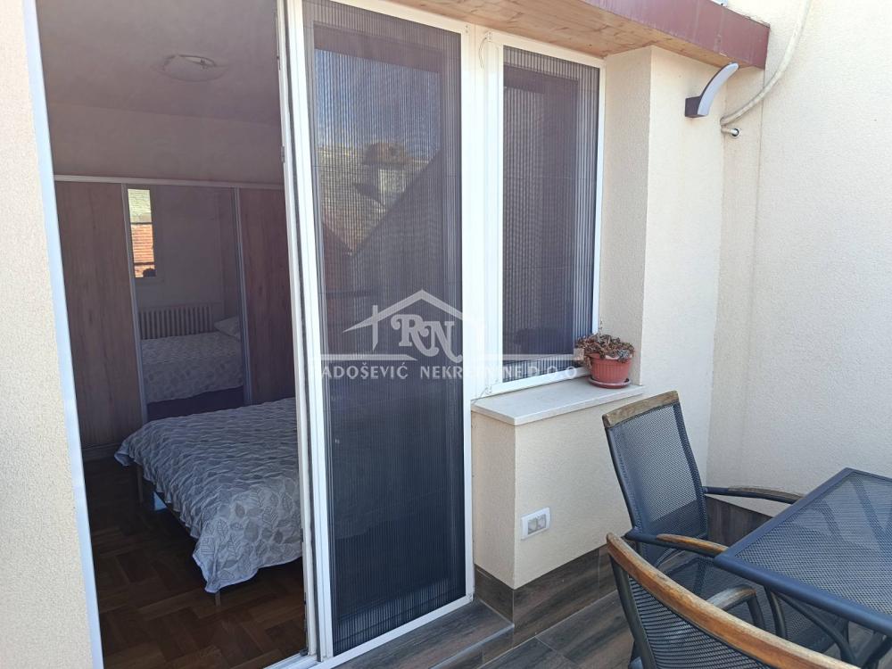Trosoban stan na prodaju, Labudovo Brdo, Beograd, 88m², 220.000 €