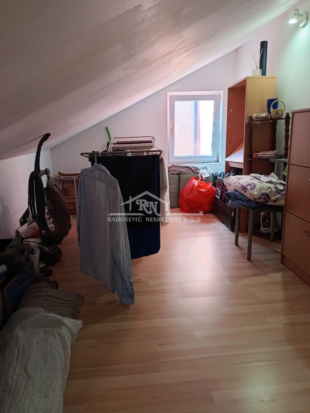 Trosoban stan na prodaju, Labudovo Brdo, Beograd, 88m², 220.000 €