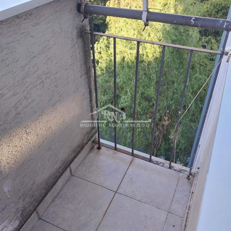 Jednoiposoban stan na prodaju, Karaburma, Beograd, 36.8m², 122.500 €